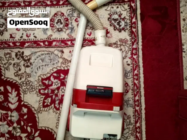 مكنسة كهربائية نوع شارب مستعملة للبيع