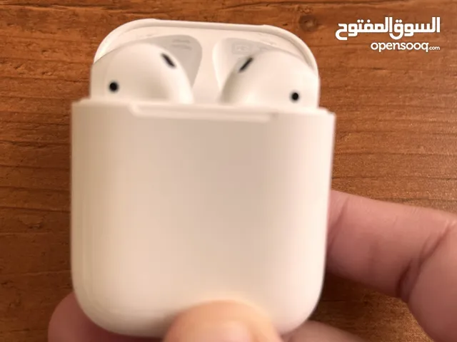 AirPods (Acceptable condition) CASH ONLY