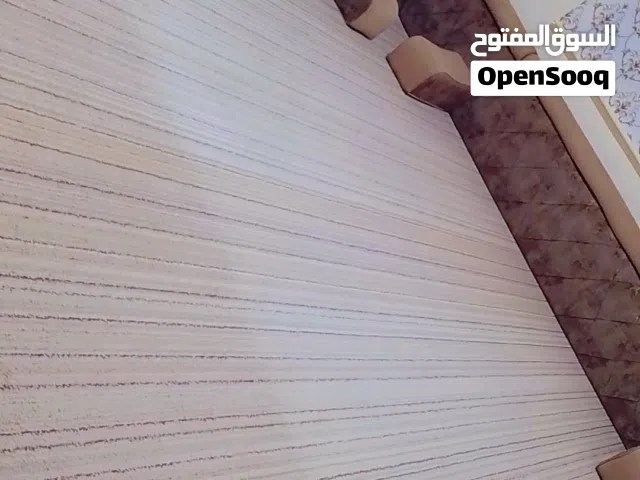 مجلس عربي مع الساجد