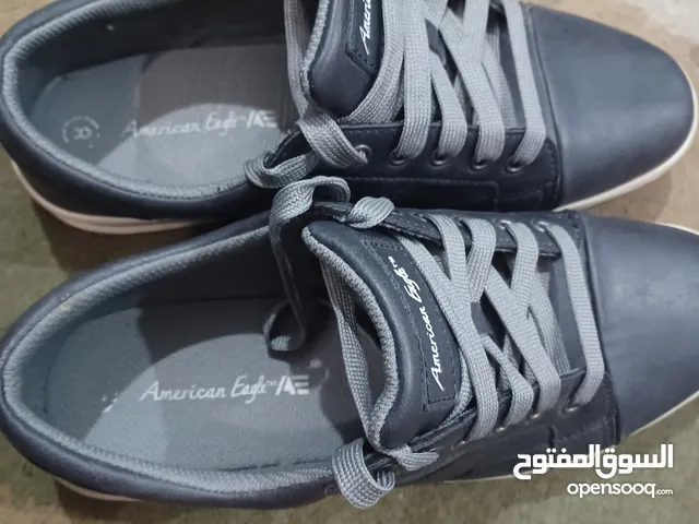 حذاء جلد  جوش كاجوال استعمال حفيف زيرو مقاس 40/ونص أمريكي اصلي