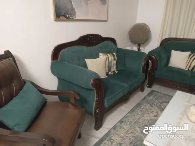 طقم كنبيات تسع مقاعد