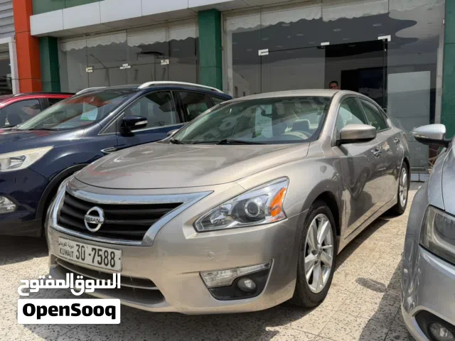 2013 نيسان التيما SV