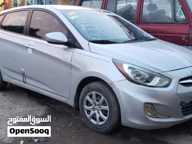 2012 هيونداي اكسنت GL