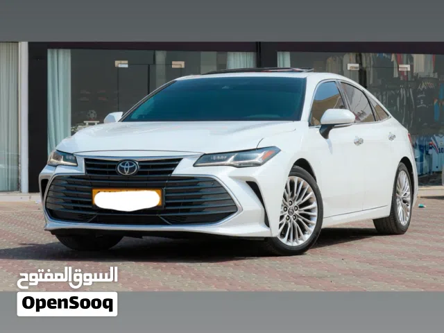 2019 تويوتا افالون Limited