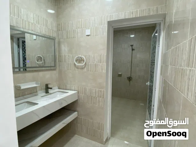 فيلا للإيجار في المعبيلة الجنوبية