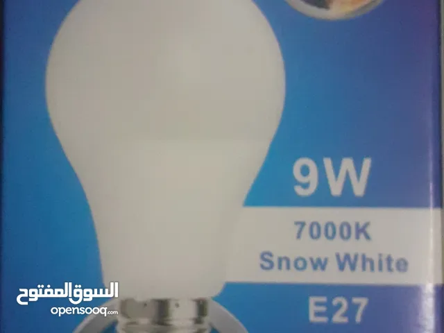 مصباح LED أبيض