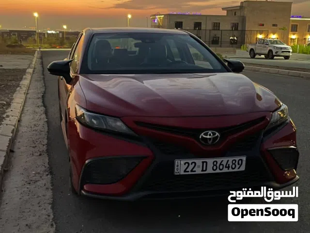 2021 تويوتا كامري SE