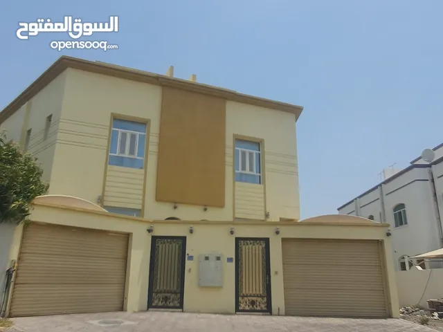 250 m2 4 Bedrooms Villa for Rent in Muscat Al Khoud