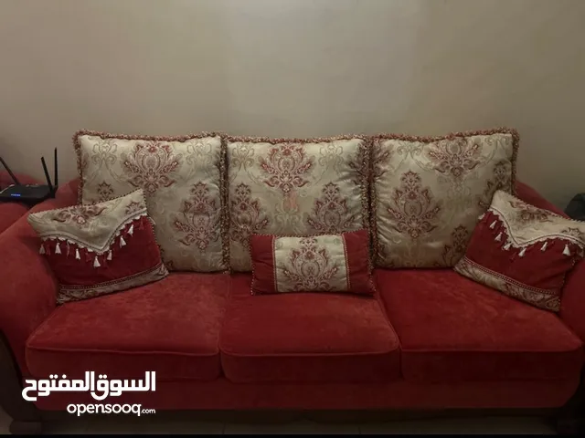 Couch for sell clean and soft
