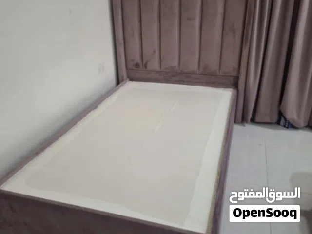 للبيع مجموعة اثاث واغراض منزلية بحالة ممتازة