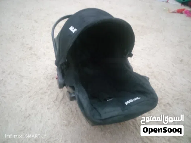 مقعد بيبي مستعمل