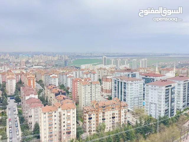 شقة فندقية مجهزة بالكامل للايجار السنوي من المساحات الكبيرة اثاث عصري