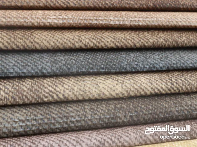 أقمشة تنجيد كنب فاخرة بجميع الألوان والتصاميم العصرية لعام 2026، لجودة وأناقة تدوم طويلًا