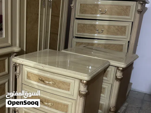 اثاث للبيع
