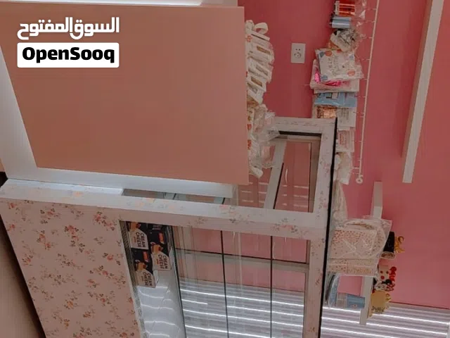 ثلاجة عرض الكيك