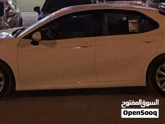 2018 تويوتا كامري LE