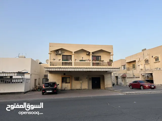 99999 m2 More than 6 bedrooms Townhouse for Sale in Central Governorate Isa Town
