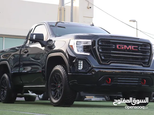 Used GMC Sierra in Sharjah