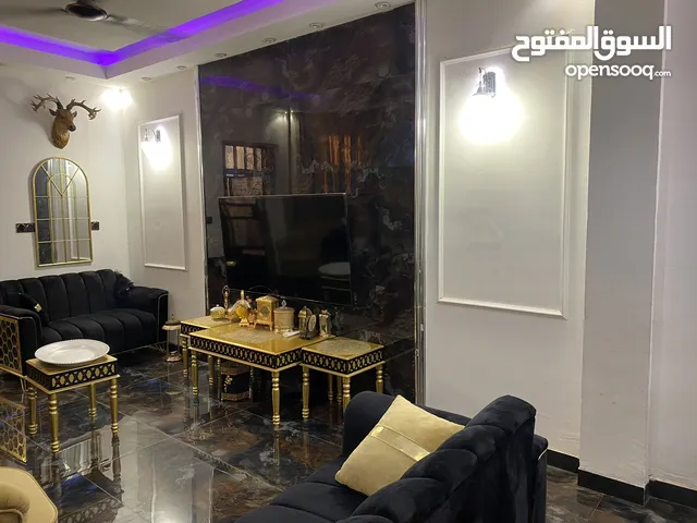دار للبيع- 125 متر طابقين- قرب تقاطع درويش- بناء درجة اولى نقص فقط تغليف الواجهة ومحجر الدرج