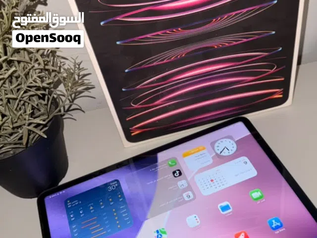Apple iPad pro 4 128 GB in Tripoli