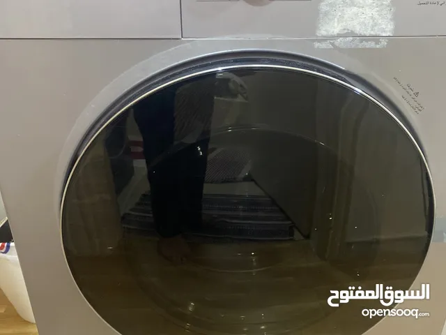 غسالة TCL فل اتوماتيك 7 كيلو  1200 دورة تنشيف مستعملة بحالة جيدة جدا للبيع