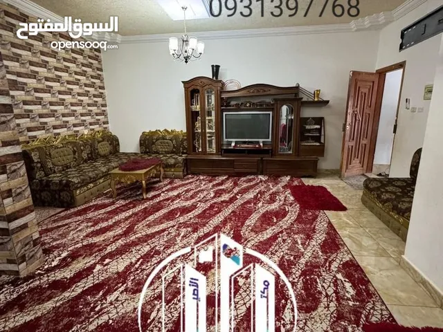 150 m2 3 Bedrooms Apartments for Rent in Tripoli Old Soar Road