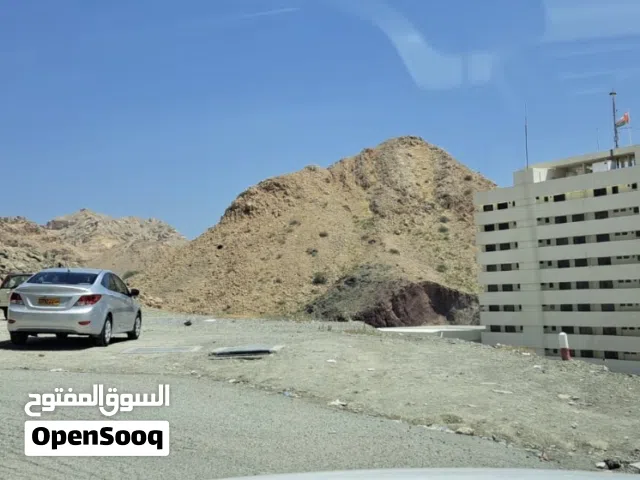 فرصة ذهبية أرض سكنية تجارية نادرة في روي بجانب وزارة الثقافة والرياضة والشباب، مساحة 520 متر مربع
