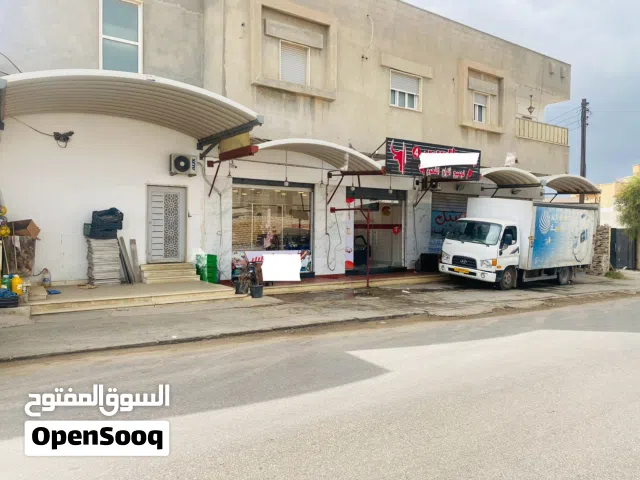 محل عتبه للبيع جزار ومتكامل جميع المزيا وجميع المعدات شبه جديده كلا للبيع عتبه فقط