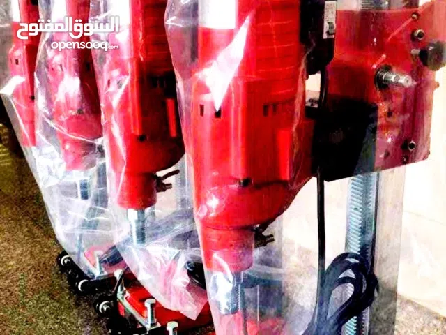 يوجد لدينا منشار قص وتقطيع الخرسانه ويوجد لدينا مكينه كور لتخريم الخرسانه