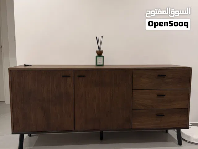 للبيع طاولة بوفية