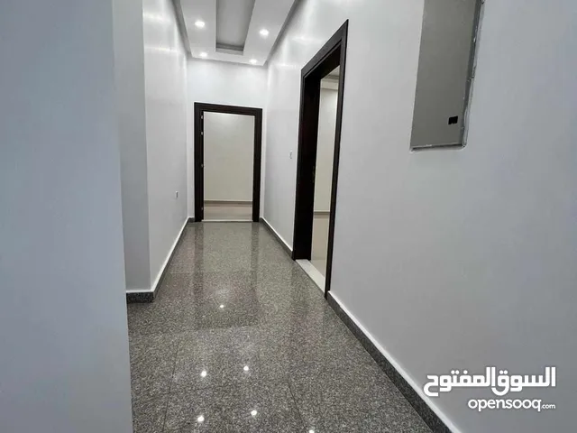 350 m2 More than 6 bedrooms Townhouse for Rent in Al Ahmadi Wafra residential
