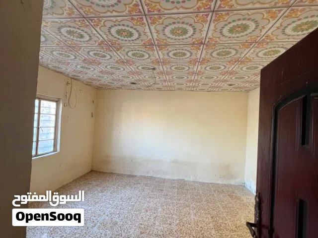 80 m2 2 Bedrooms Apartments for Rent in Basra Juninah