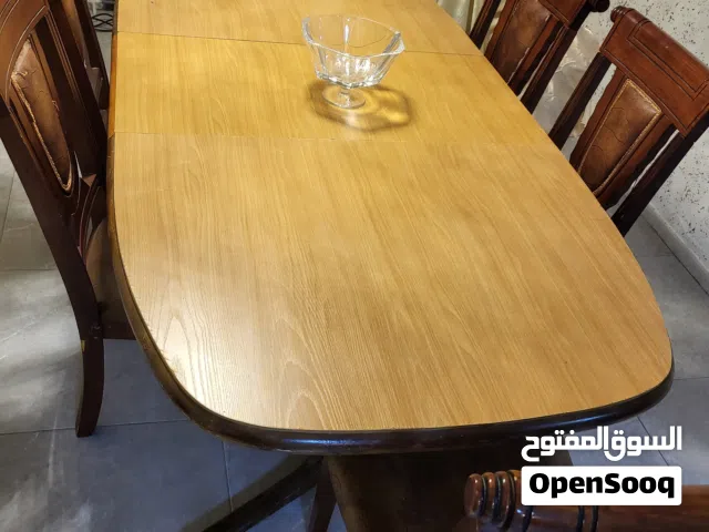 طاولة كبيرة قابلة للطيور مع 6 كراسي ملوكي