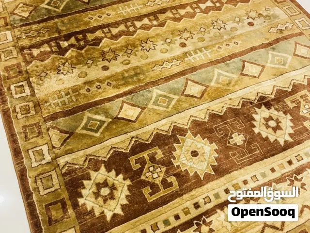 سجادة أنيقة للبيع