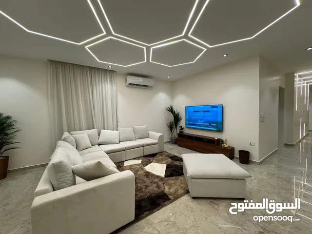 للايجار اليومى_الشهرى شقه فندقية فاخرة بالشيخ زايد اول سكن السعر يومى
