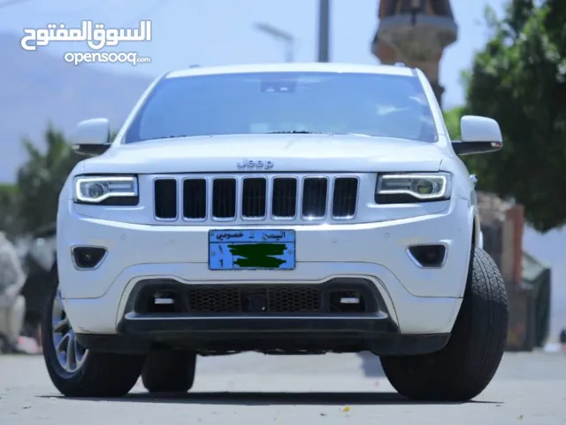 جيب جراند تشيروكي أوفرلند 2014 نضيف كامل التحسينات للبيع