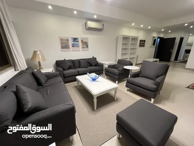 220 m2 3 Bedrooms Apartments for Rent in Amman Abdoun