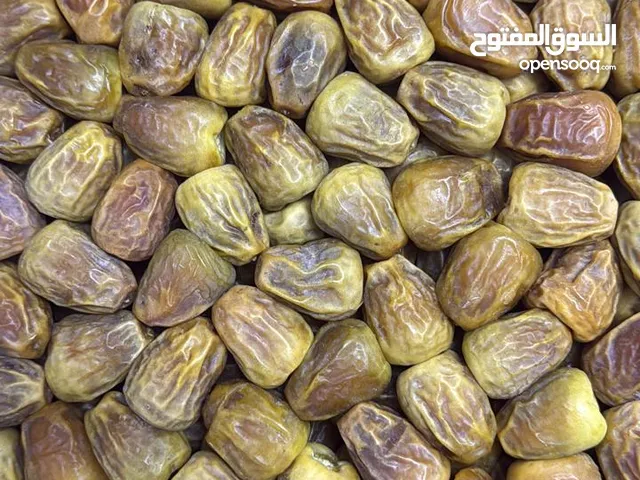 تمر فاخر جدا مفتل ملكي فاخر ودرجة أولى وجالكسي فاخر