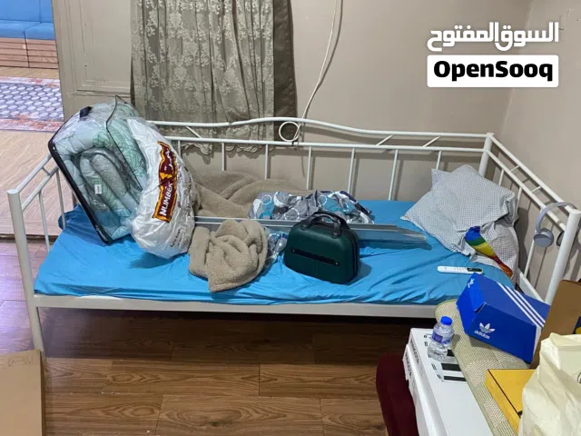 للبيع اسره عدد2 نظام ايكيا نظيف جدا