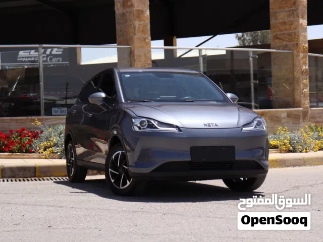 2022, نيتا, V, Standard