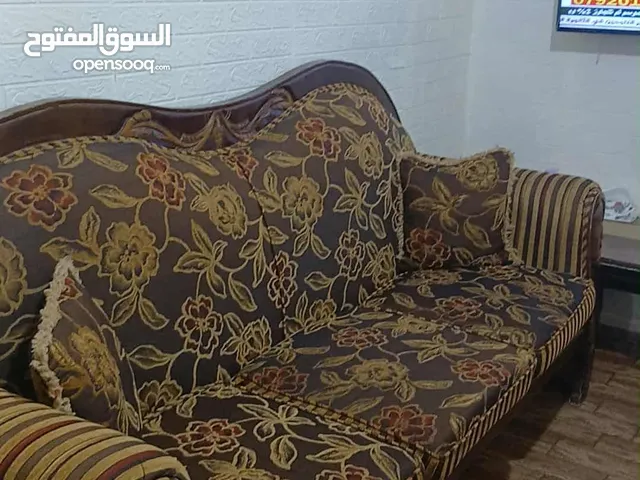 طقم كنب اقرأ الوصف