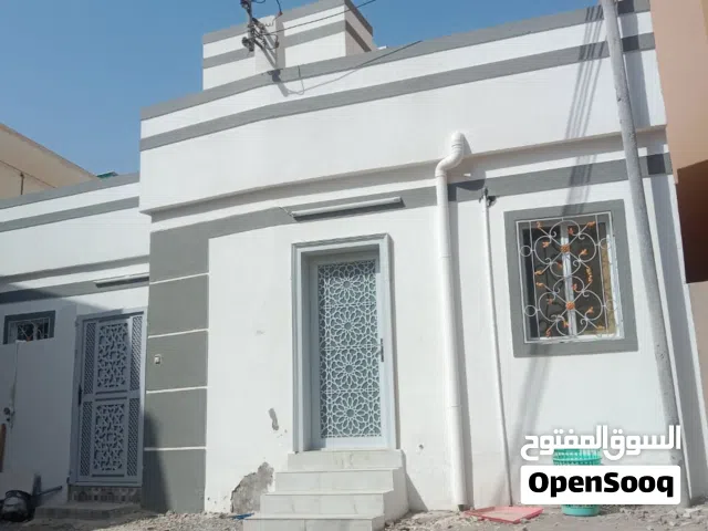 145 m2 3 Bedrooms Townhouse for Sale in Al Dakhiliya Nizwa