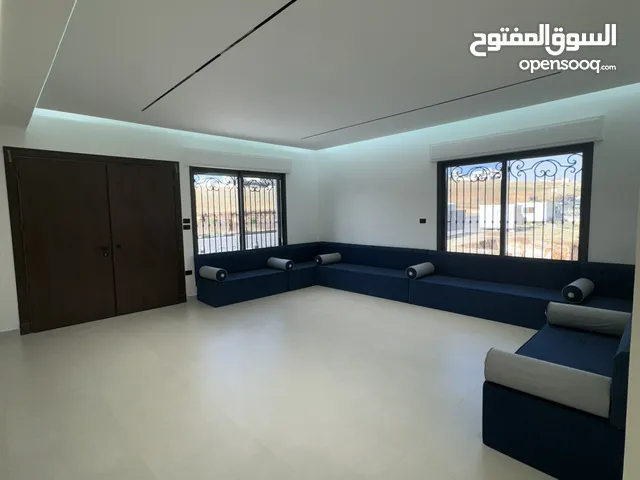 شقة مفروشة فاخرة بجاهزية كاملة للسكن – موقع مميز في رجم عميش