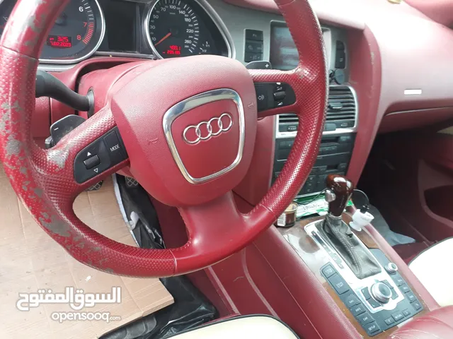 أودي q7 شرط الفحص صبغ الوكالة موديل 2008