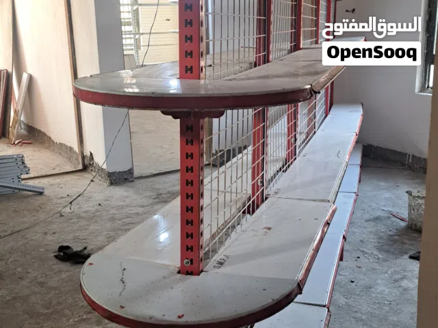 غراض محل اسواق للبيع سفينة وسطية رفوف جانبيه رفوف حلويات بصرة البصرة