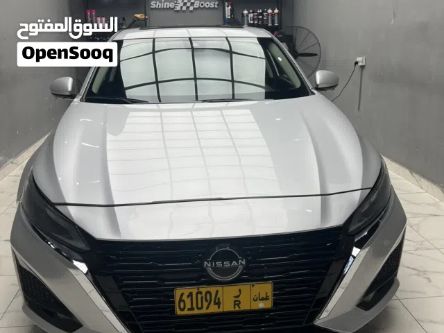 نيسان التيما 2023 SL فضي مع مواصفات أمريكية  سيارة صالون أوتوماتيك مرخصة