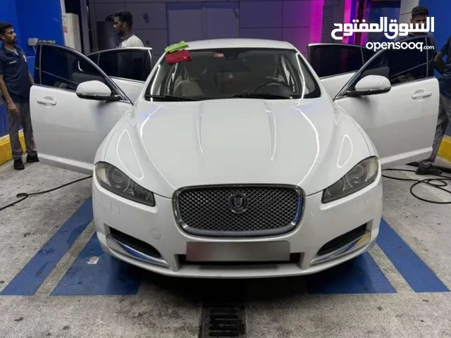 سياره جاكوار بحالة جيدة موديل XF