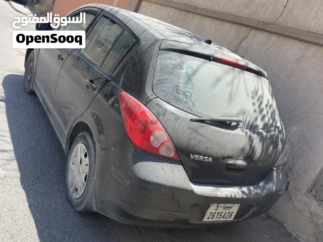 2009 نيسان فيرسا SR