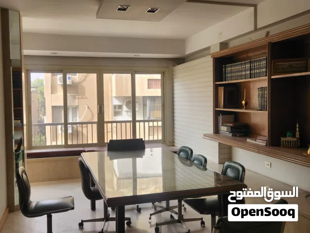 220 m2 More than 6 bedrooms Apartments for Sale in Giza Mohandessin