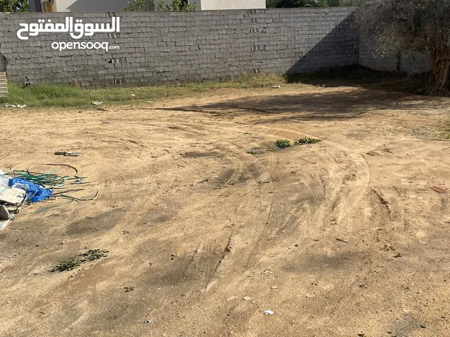 2 قطع ارضي للبيع ف عين زارة طريق المشتل بالقرب من مصحة قدور